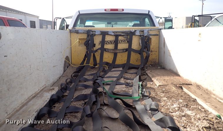 image for item DC4080 2003 Chevrolet Silverado 3500  utility bed pickup truck