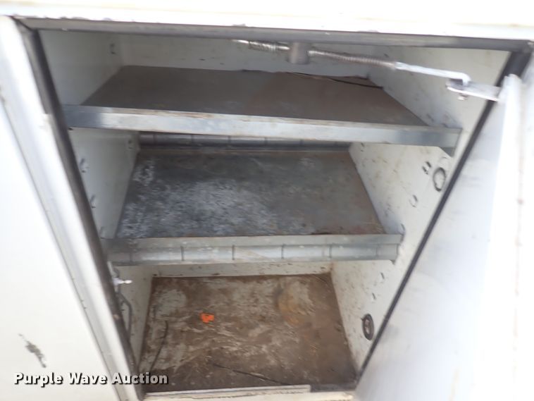 image for item DC4080 2003 Chevrolet Silverado 3500  utility bed pickup truck