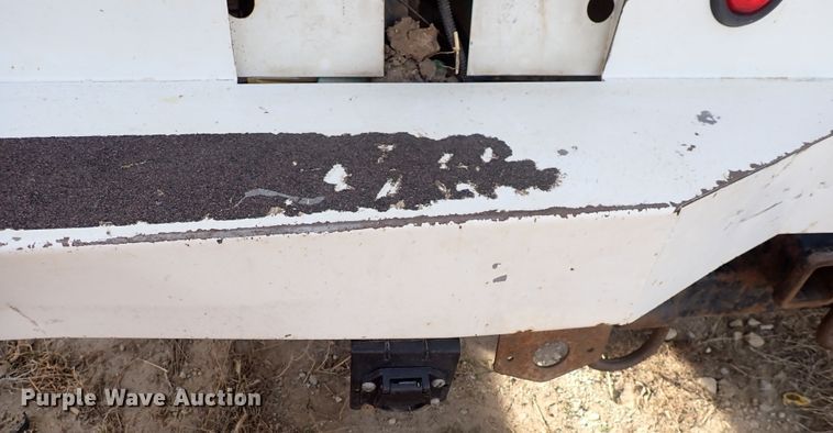 image for item DC4080 2003 Chevrolet Silverado 3500  utility bed pickup truck