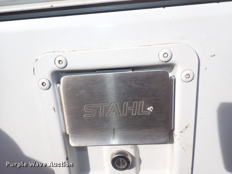 image for item DC4080 2003 Chevrolet Silverado 3500  utility bed pickup truck