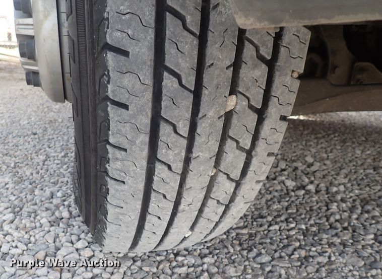 image for item DC4080 2003 Chevrolet Silverado 3500  utility bed pickup truck