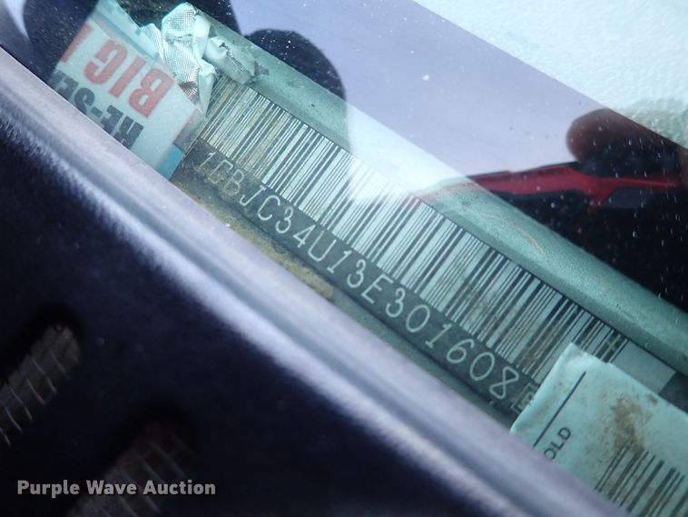 image for item DC4080 2003 Chevrolet Silverado 3500  utility bed pickup truck