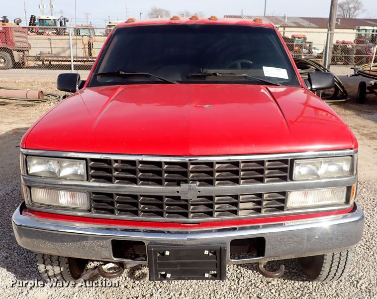 image for item DC4081 1992 Chevrolet K3500  flatbed pickup truck