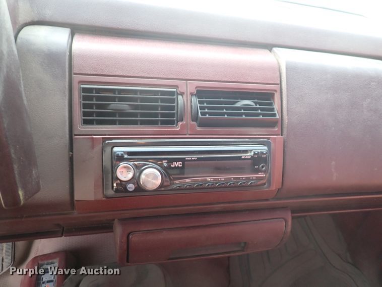 image for item DC4081 1992 Chevrolet K3500  flatbed pickup truck