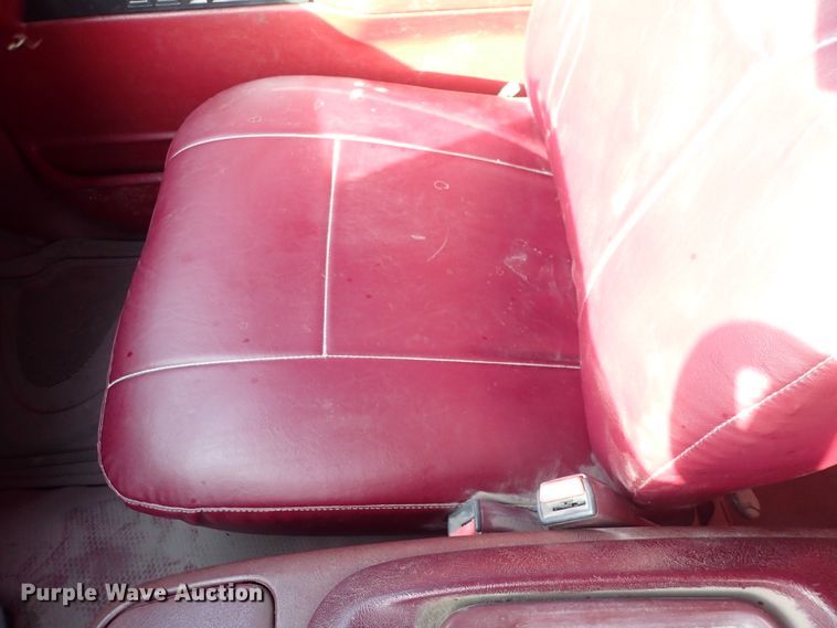 image for item DC4081 1992 Chevrolet K3500  flatbed pickup truck