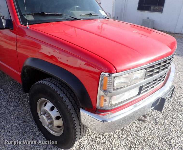 image for item DC4081 1992 Chevrolet K3500  flatbed pickup truck