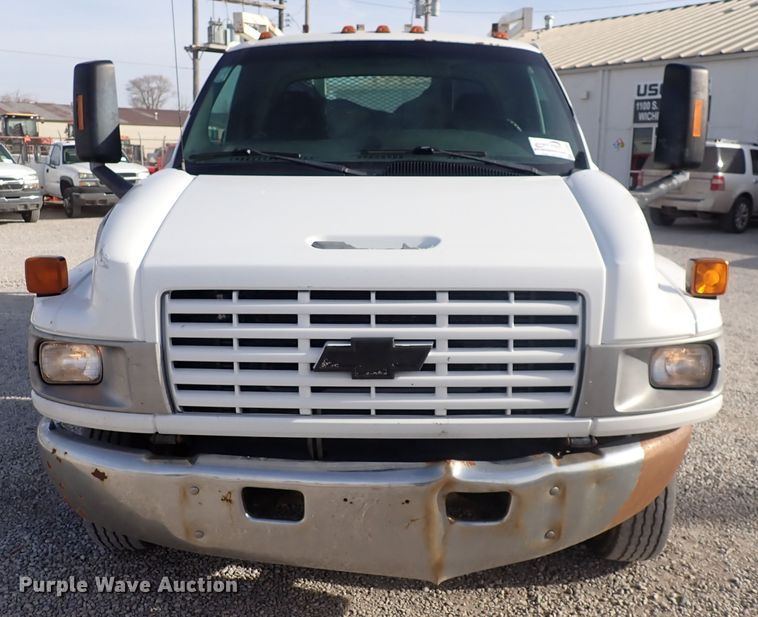 image for item DC4082 2003 Chevrolet C4500  utility / service truck