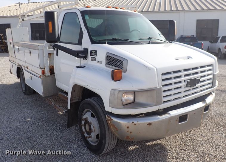 image for item DC4082 2003 Chevrolet C4500  utility / service truck