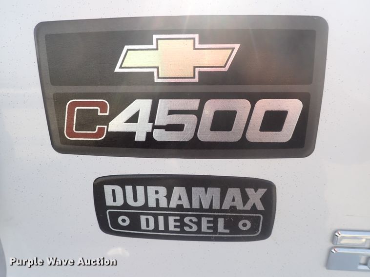 image for item DC4082 2003 Chevrolet C4500  utility / service truck