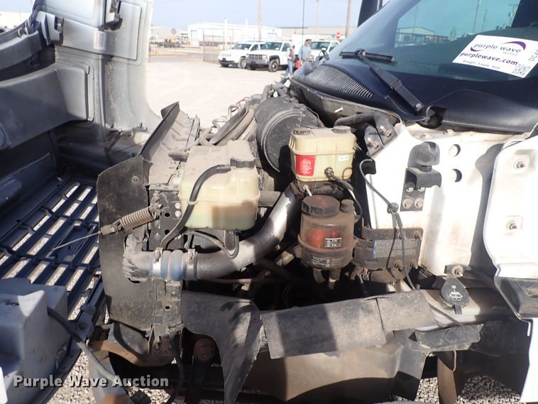 image for item DC4082 2003 Chevrolet C4500  utility / service truck