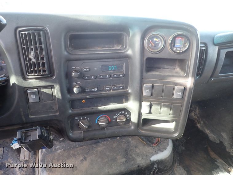 image for item DC4082 2003 Chevrolet C4500  utility / service truck