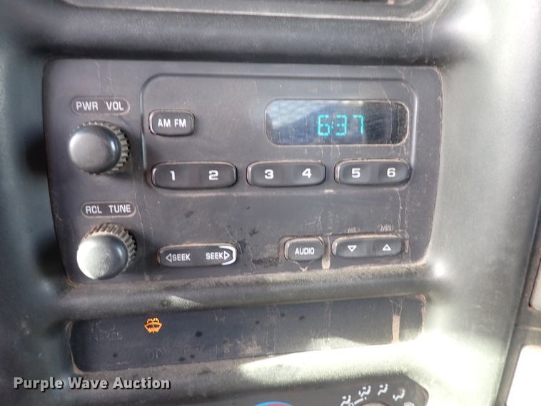 image for item DC4082 2003 Chevrolet C4500  utility / service truck