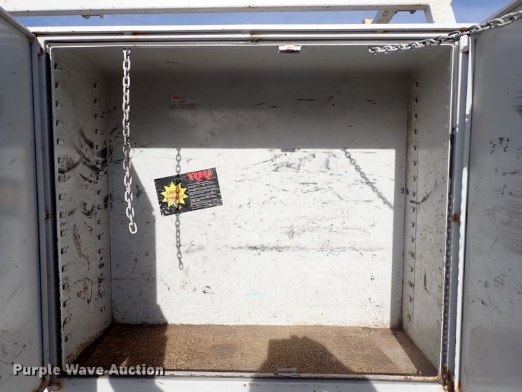 image for item DC4082 2003 Chevrolet C4500  utility / service truck