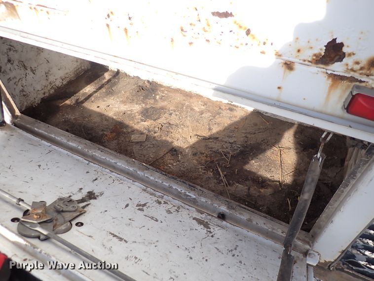 image for item DC4082 2003 Chevrolet C4500  utility / service truck