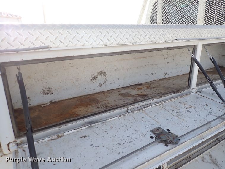 image for item DC4082 2003 Chevrolet C4500  utility / service truck