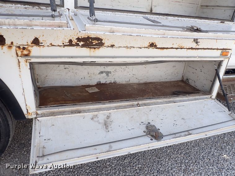 image for item DC4082 2003 Chevrolet C4500  utility / service truck