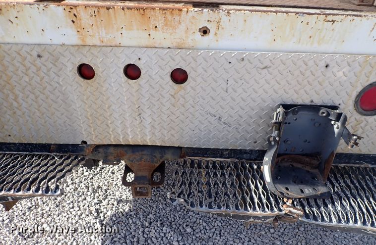 image for item DC4082 2003 Chevrolet C4500  utility / service truck