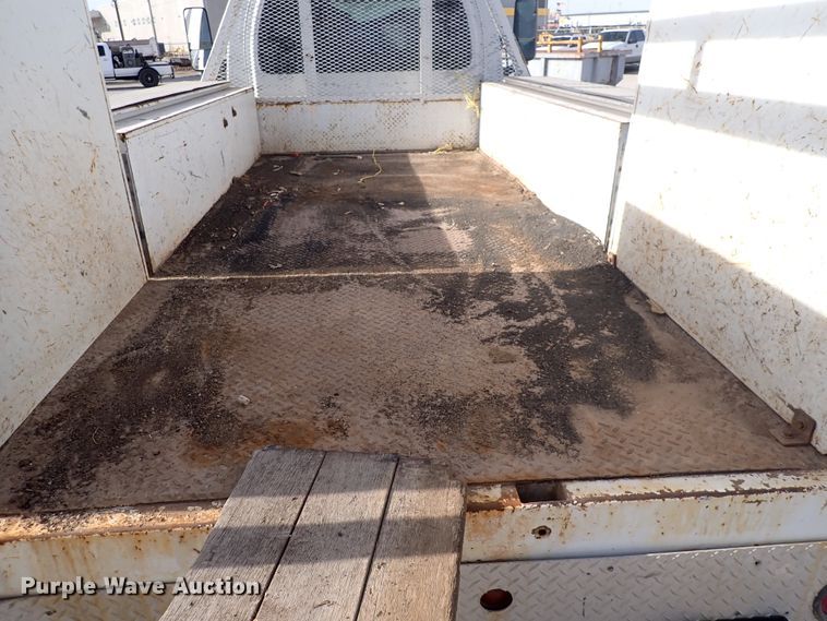 image for item DC4082 2003 Chevrolet C4500  utility / service truck