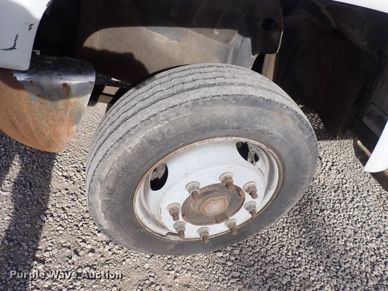 image for item DC4082 2003 Chevrolet C4500  utility / service truck