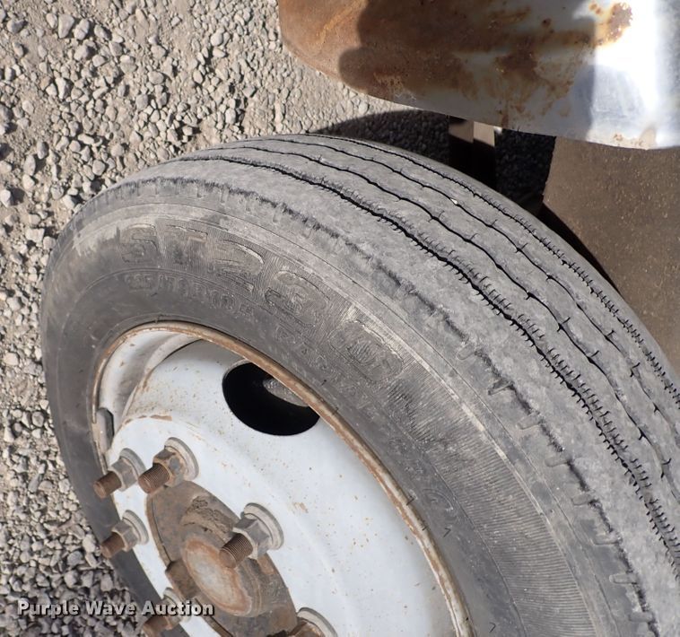 image for item DC4082 2003 Chevrolet C4500  utility / service truck