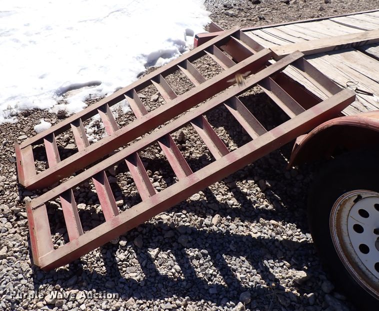 image for item DC4116 2004 Top Hat  utility trailer