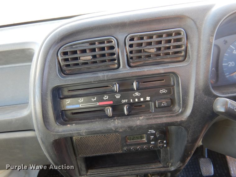 image for item DF0067 1999 Suzuki GD-DB52T  mini truck