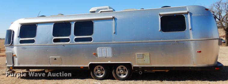 image for item DF0106 2004 Airstream  camper