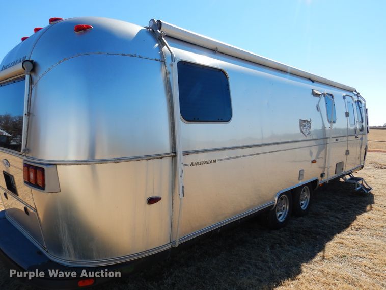 image for item DF0106 2004 Airstream  camper
