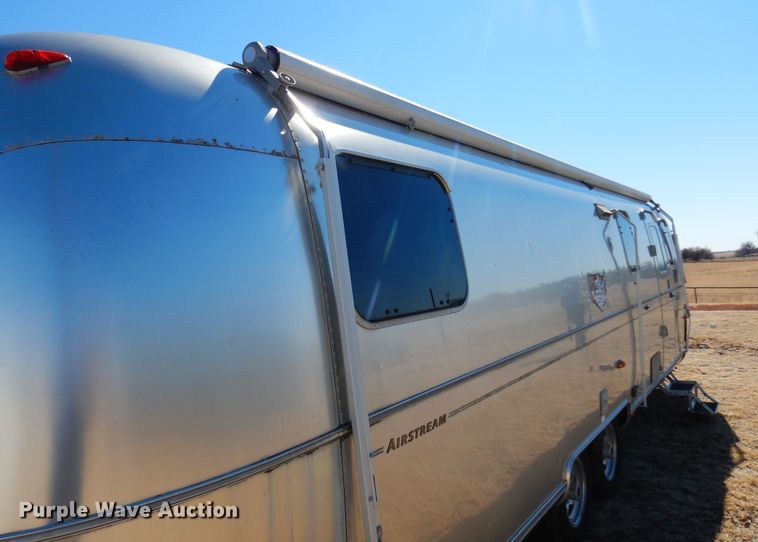 image for item DF0106 2004 Airstream  camper