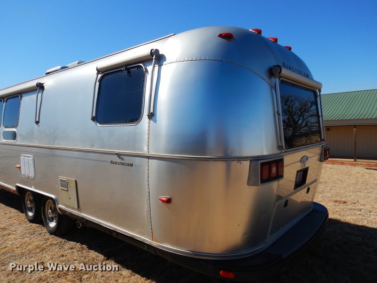 image for item DF0106 2004 Airstream  camper
