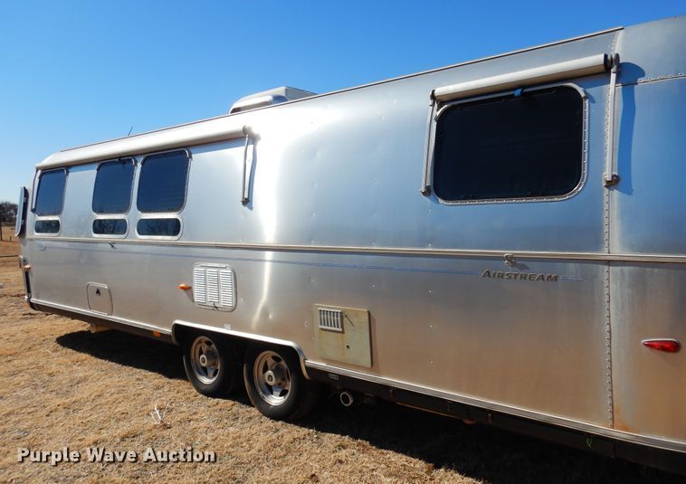 image for item DF0106 2004 Airstream  camper