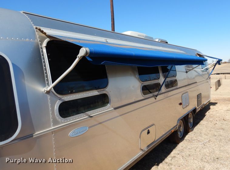 image for item DF0106 2004 Airstream  camper