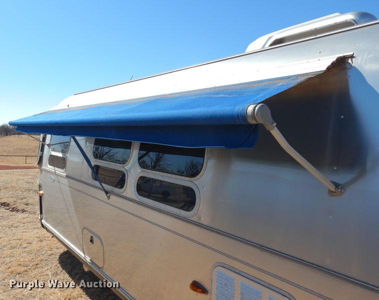 image for item DF0106 2004 Airstream  camper