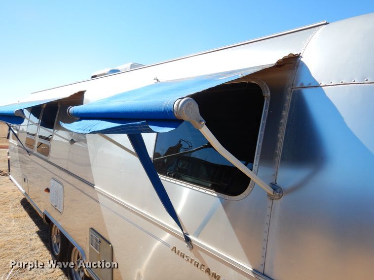 image for item DF0106 2004 Airstream  camper