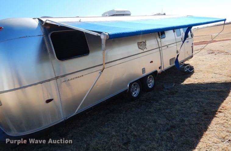 image for item DF0106 2004 Airstream  camper