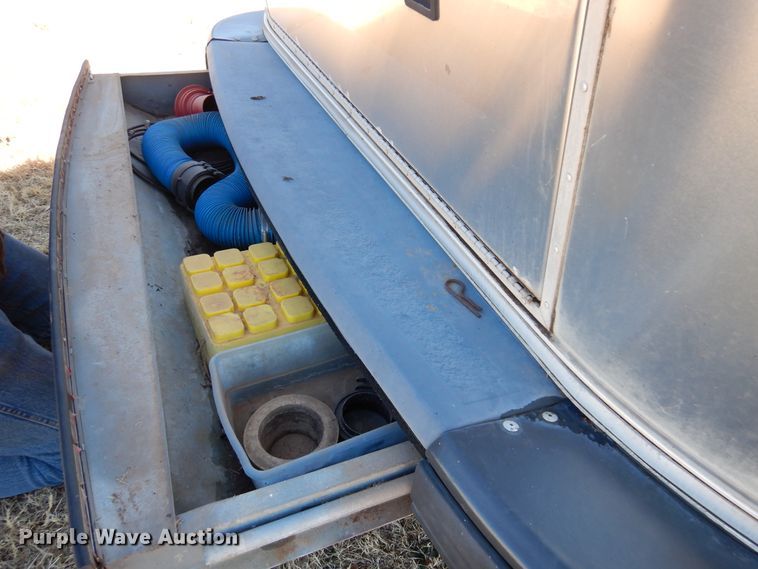 image for item DF0106 2004 Airstream  camper