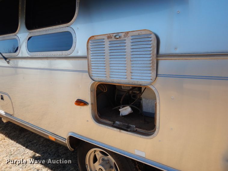 image for item DF0106 2004 Airstream  camper