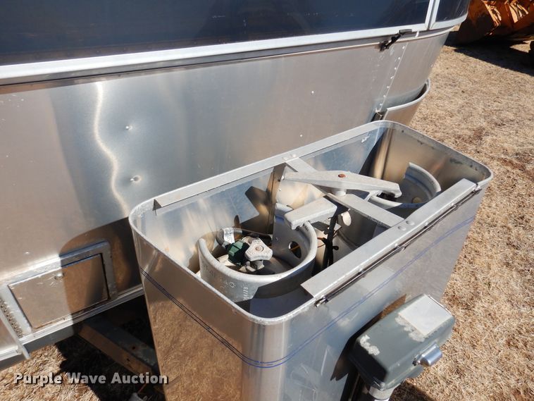 image for item DF0106 2004 Airstream  camper