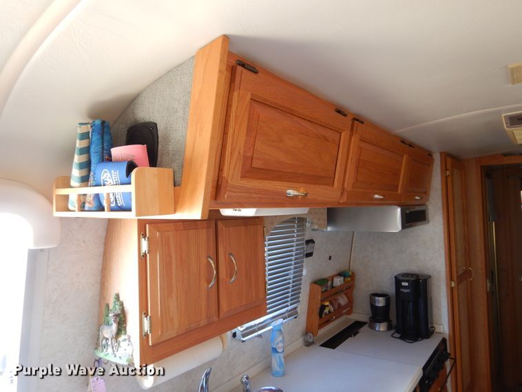 image for item DF0106 2004 Airstream  camper