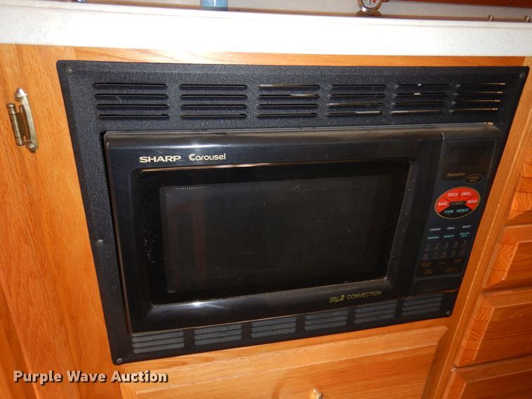 image for item DF0106 2004 Airstream  camper