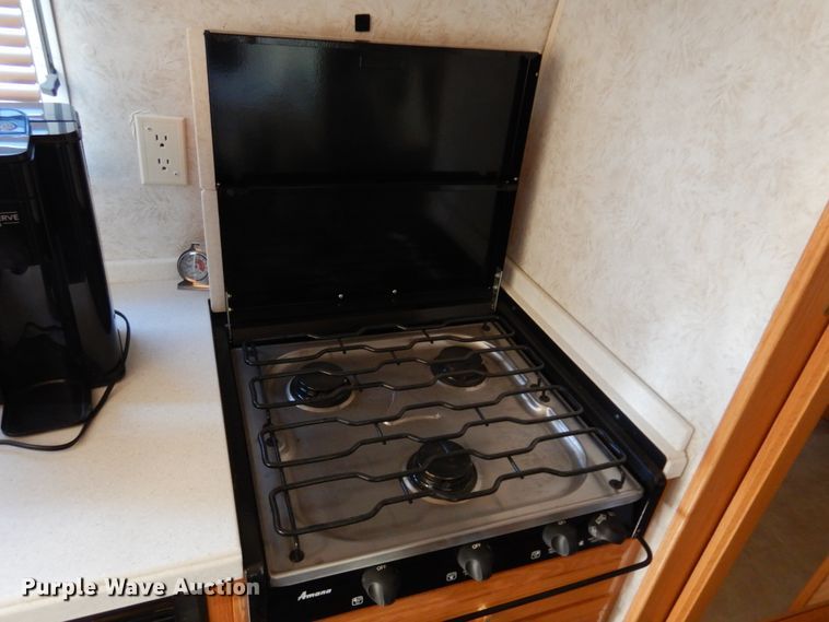 image for item DF0106 2004 Airstream  camper