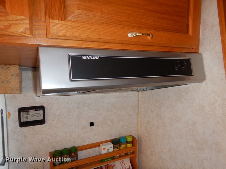 image for item DF0106 2004 Airstream  camper