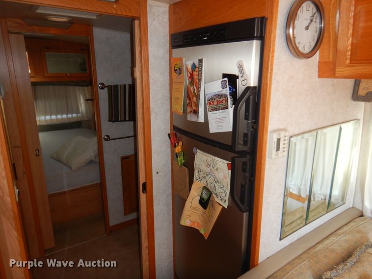 image for item DF0106 2004 Airstream  camper