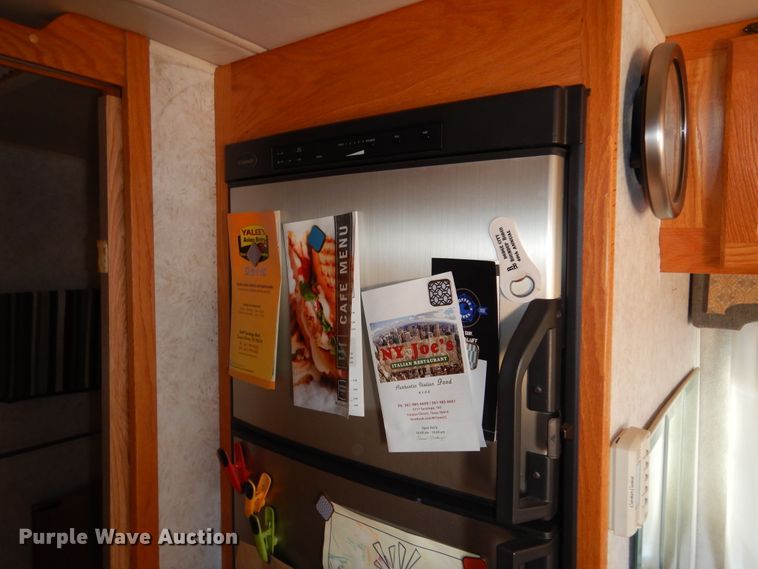 image for item DF0106 2004 Airstream  camper