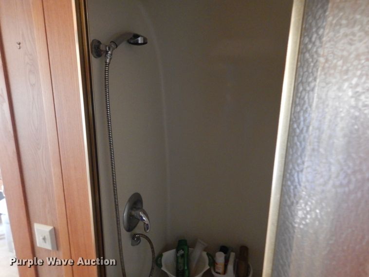 image for item DF0106 2004 Airstream  camper