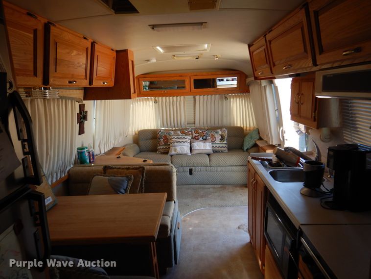 image for item DF0106 2004 Airstream  camper