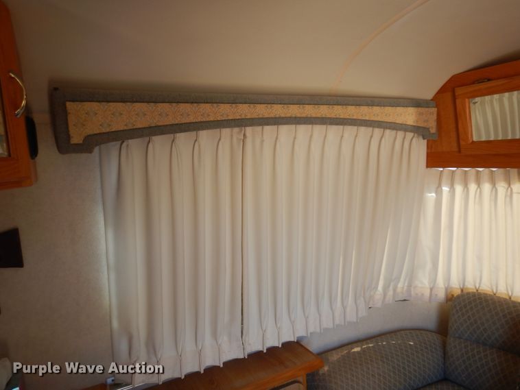 image for item DF0106 2004 Airstream  camper