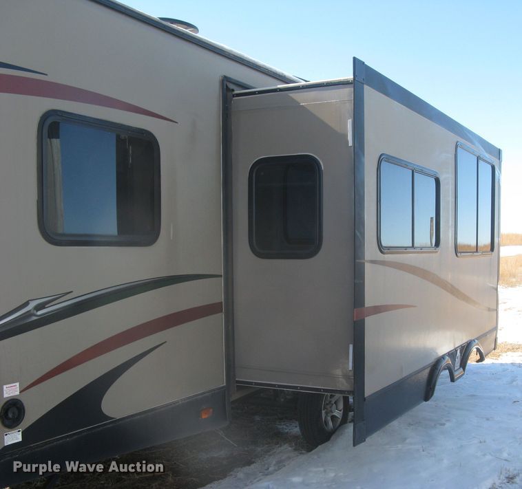 image for item DG5327 2015 Heartland Mallard  camper