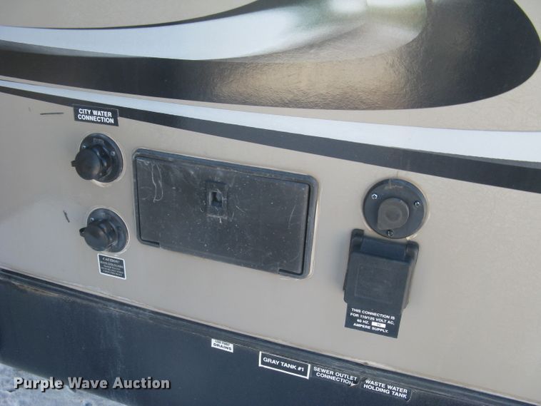 image for item DG5327 2015 Heartland Mallard  camper