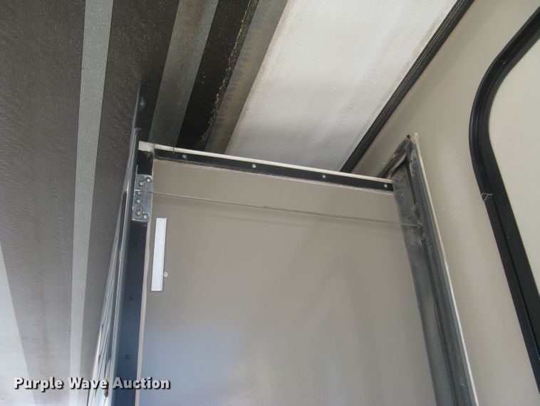 image for item DG5327 2015 Heartland Mallard  camper